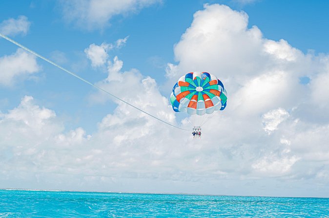 1 Hour Private Parasailing Charter, Grace Bay, Providenciales - Price, Value, and Timing