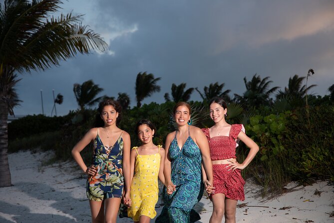1 Hour Private Professional Portraits in Grace Bay Beach - Who should book this beach photography session?
