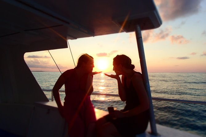 2 Hour Champagne Sunset Cruise from Grace Bay, Providenciales (Adult Only) - The crew sets the tone