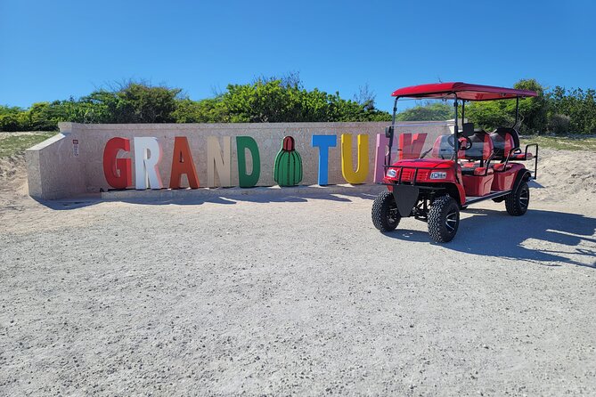 6-Seater Golf Cart: Grand Turk - Driving on the left takes attention