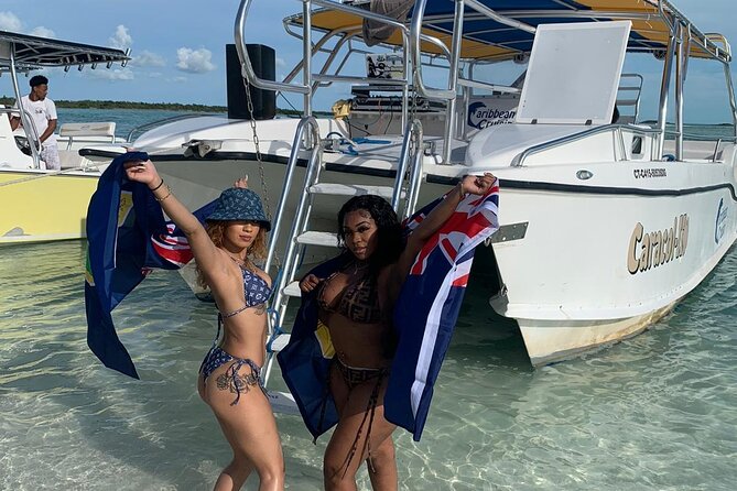 8HR Fullday Private Boat in Gracebay - Captain Rice and Vez shape the private experience
