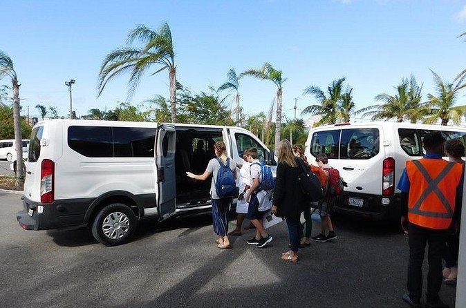 All Inclusive Private Airport And Inter- Island Transfer ( Round Trip ) - Dinner transport with five hours built in