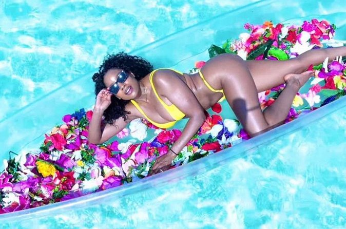 Clear Kayak Flower Girl Photoshoot in Turks and Caicos Islands - Choosing the best time between 9:30 AM and 5 PM