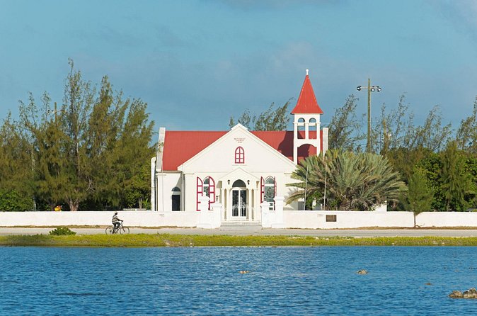 Exclusive Grand Turk Island Tour - The vehicle, comfort, and accessibility