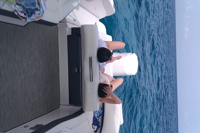 Half Day Snorkeling, Sightseeing & Island Hopping Private Charter - Pine Cay for snorkeling and white sand