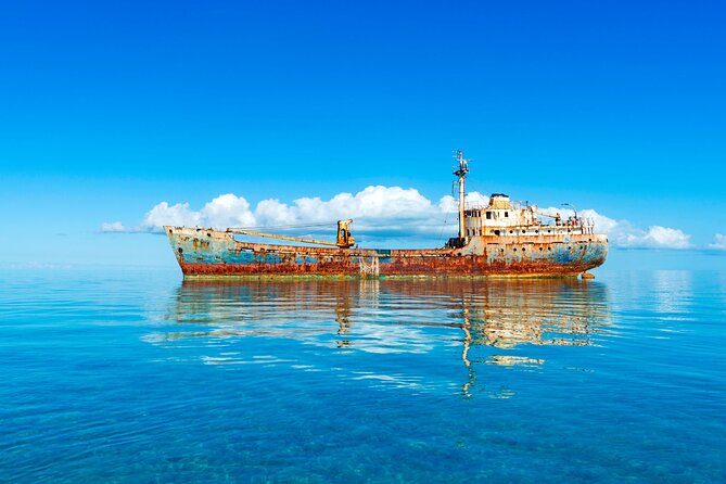 Half Moon Bay Jet Ski Tour & Snorkeling the La Famille Shipwreck - From Southside Marina to the open Caicos Banks