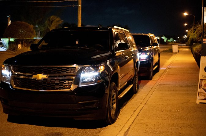 Luxury Transportation Services - Late-night rides and flexible changes