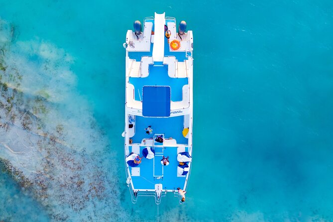Noahs Ark Catamaran Trip - Rum punch, music, and the real mood onboard
