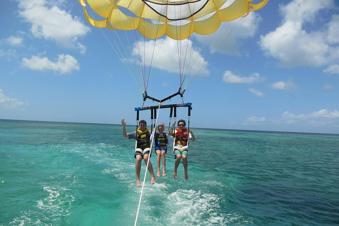 Parasailing Grand Turk - Landing back on the boat