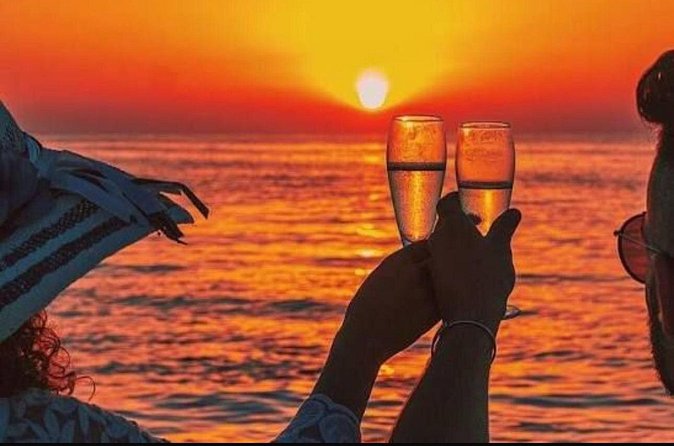 Private 2Hour Champagne Scenic Sunset cruise - Cruising Along Grace Bay Beach