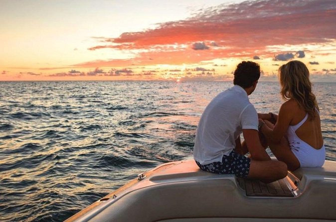 Private 2Hour Champagne Scenic Sunset cruise - Champagne, Music, and Karaoke on the Water