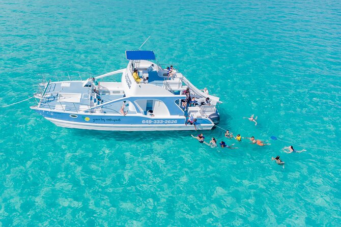 Private 7-Hour Catamaran Tour in Turks and Caicos - Grace Bay and the old Soviet shipwreck