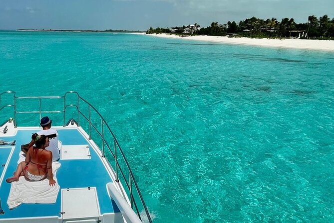 Private 7-Hour Catamaran Tour in Turks and Caicos - What the crew and private setup add