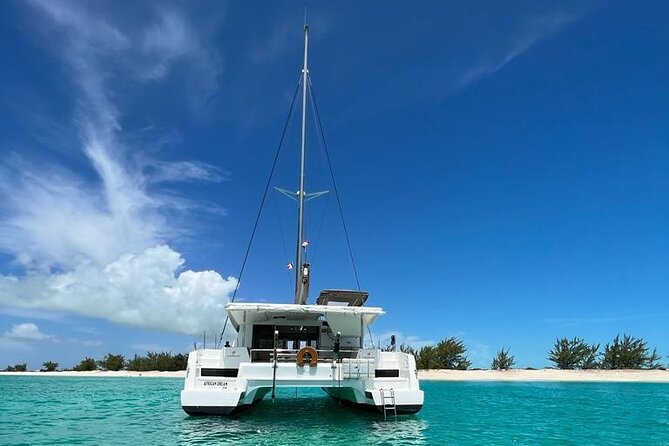Private Afternoon Tour Catamaran 44 Big Ben - Sand Dollar Bar is made for a floating break