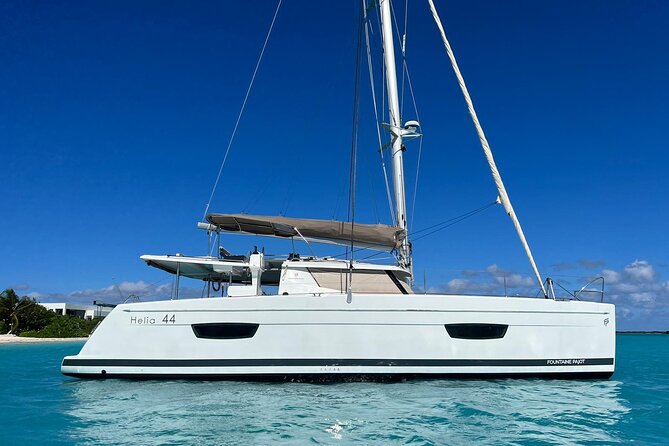 Private Afternoon Tour Catamaran 44 Big Ben - What the crew and boat mean for your day