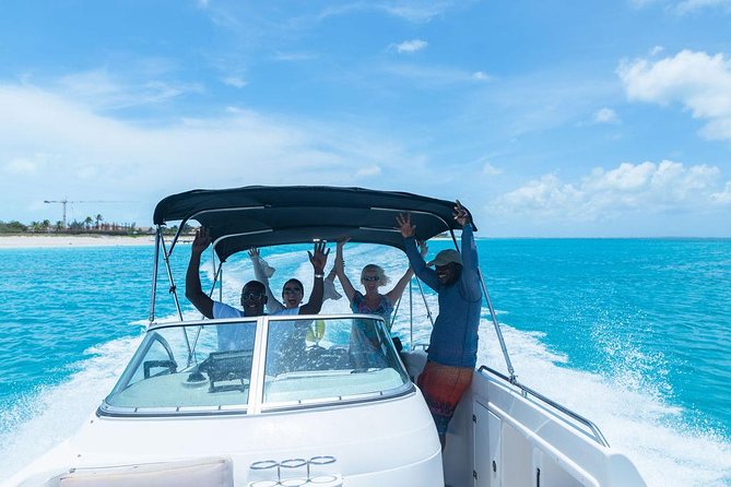Private Boat Tours to outer islands, snacks drinks- snorkel- cruise! - The captains make or break the day