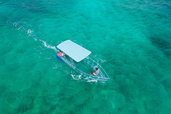 Private Clear Boat experience in Grace Bay - What You See in Grace Bay National Park