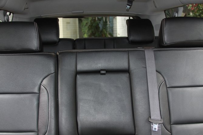 Private Luxury SUV Airport Transfer (Round-Trip) - The return trip needs one extra step