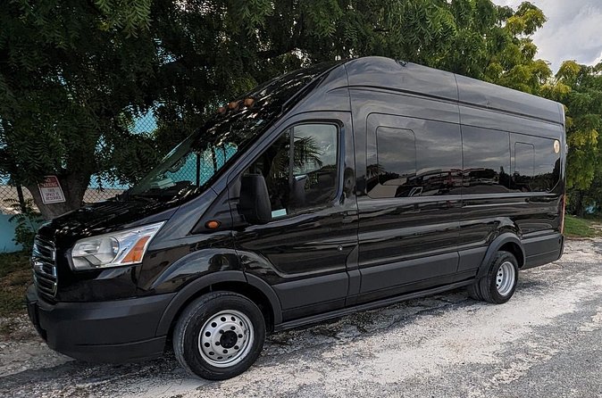 Private Luxury Transfer to/from Airport Turks and Caicos - Reliability and the value of being on time