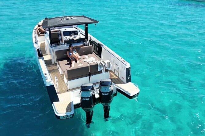 Private Morning Tour Fjord 38 Ben - Grace Bay from the Water
