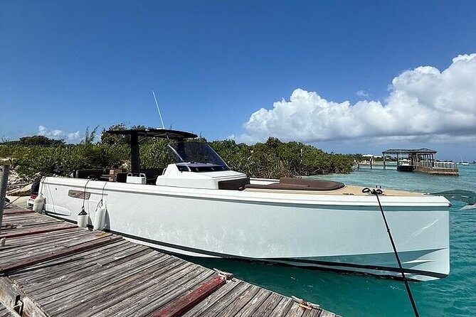 Private Morning Tour Fjord 38 Ben - Half Moon Bay and Its Shallow Turquoise Water