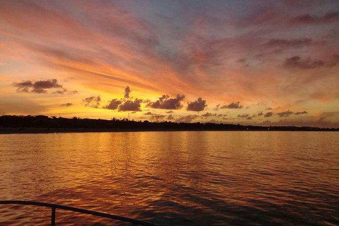 Private Sunset Cruise in Grace Bay - Snorkeling In The Last Afternoon Light