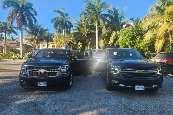 Providenciales Airport Private Transfer (Round trip) - The 20-minute ride along Leeward Highway