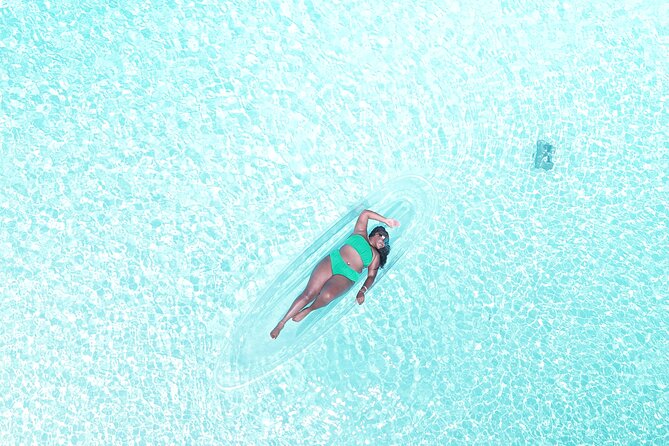 Romantic Clear Kayak Drone Photoshoot for Couples Turks & Caicos - Why the setting works for anniversaries and proposals
