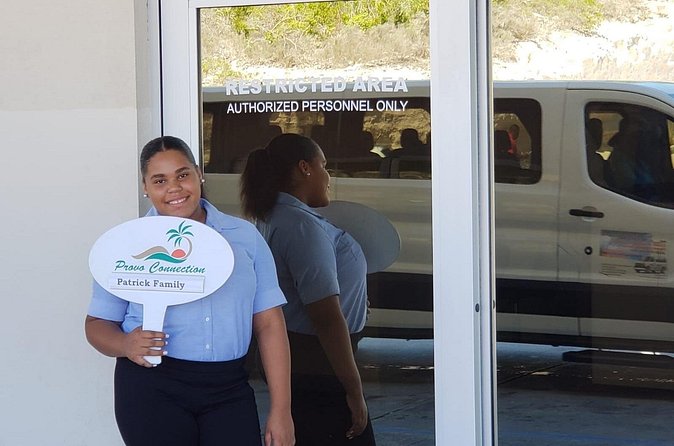Shared Providenciales Airport Transfer (Round-Trip) - Booking details worth getting right