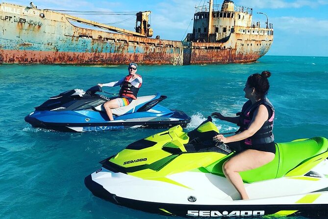 Shipwreck Adventure in Providenciales - The guides make the difference for beginners