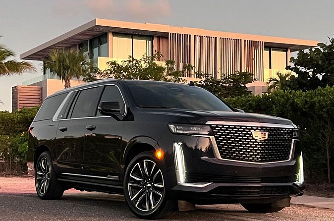 Turks and Caicos Private SUV Airport Transportation - The transfer route and what you will see