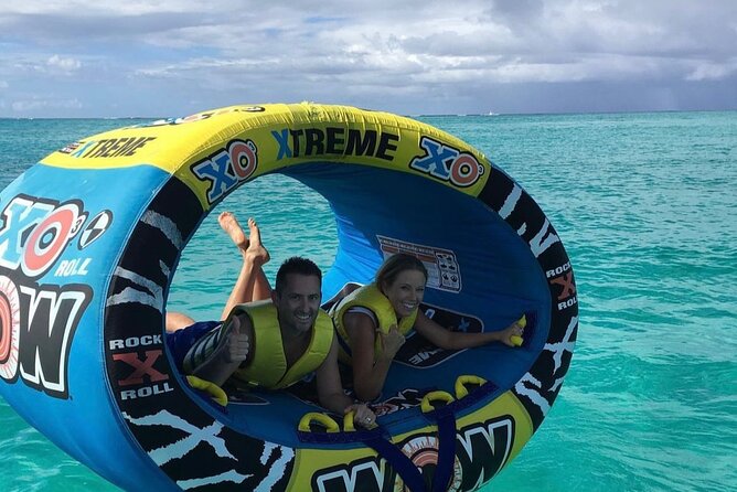 Wow Extreme Tube on Gracebay Beach Turks and Caicos Islands - Grace Bay scenery from a faster angle